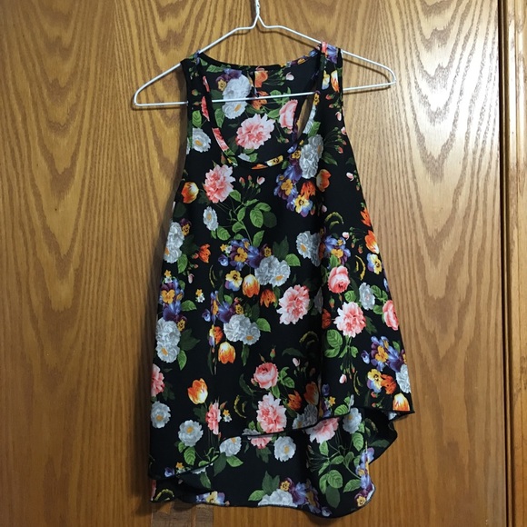 Love Culture Tops - Love Culture Black Floral Print High-low Tank